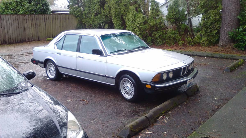 Illustration for article titled For $1,700, This 1984 BMW 733i Could Put You In The Lap Of Old School Luxury